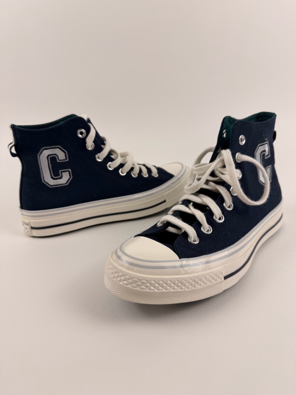 Converse Chuck Taylor All Star Women’s size 9.5 High top Athletic shoes sneakers